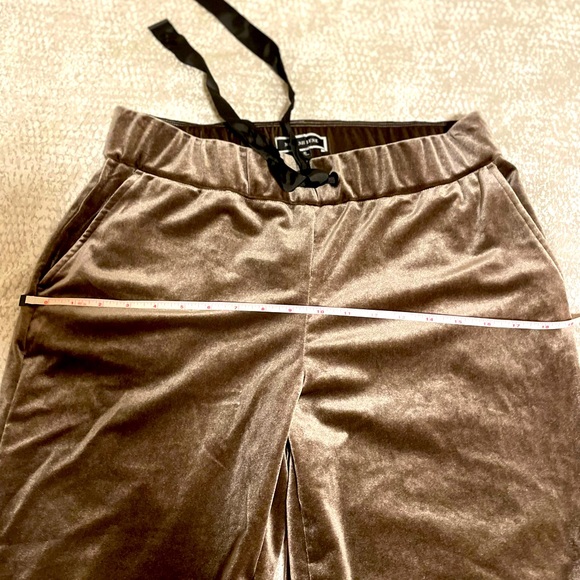 2pc Velour athletic set. Elevated Casual - Picture 6 of 8